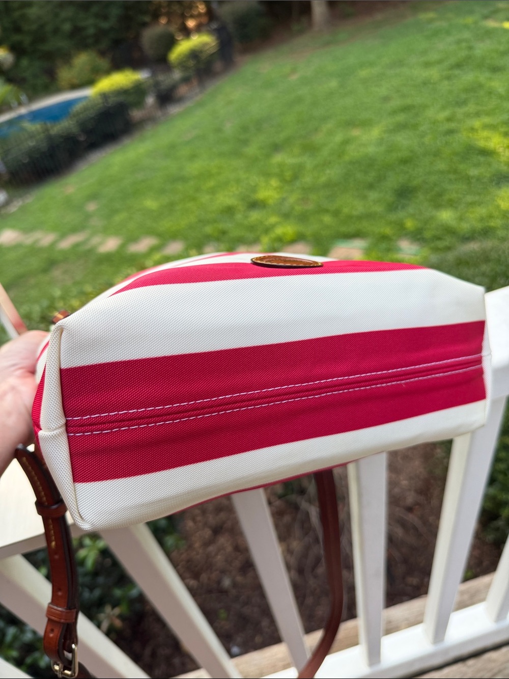 25$ LOW Dooney & Bourke Pink and White Striped Crossbody Bag GUC - Picture 11 of 16